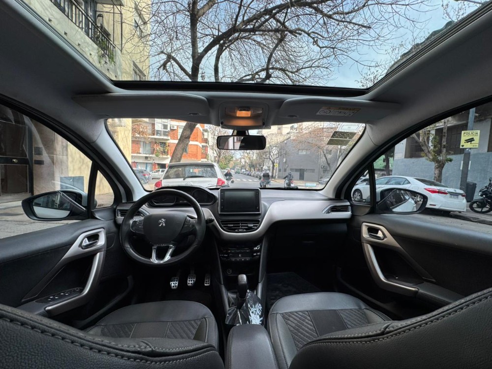 Peugeot 208 Feline — foto 14